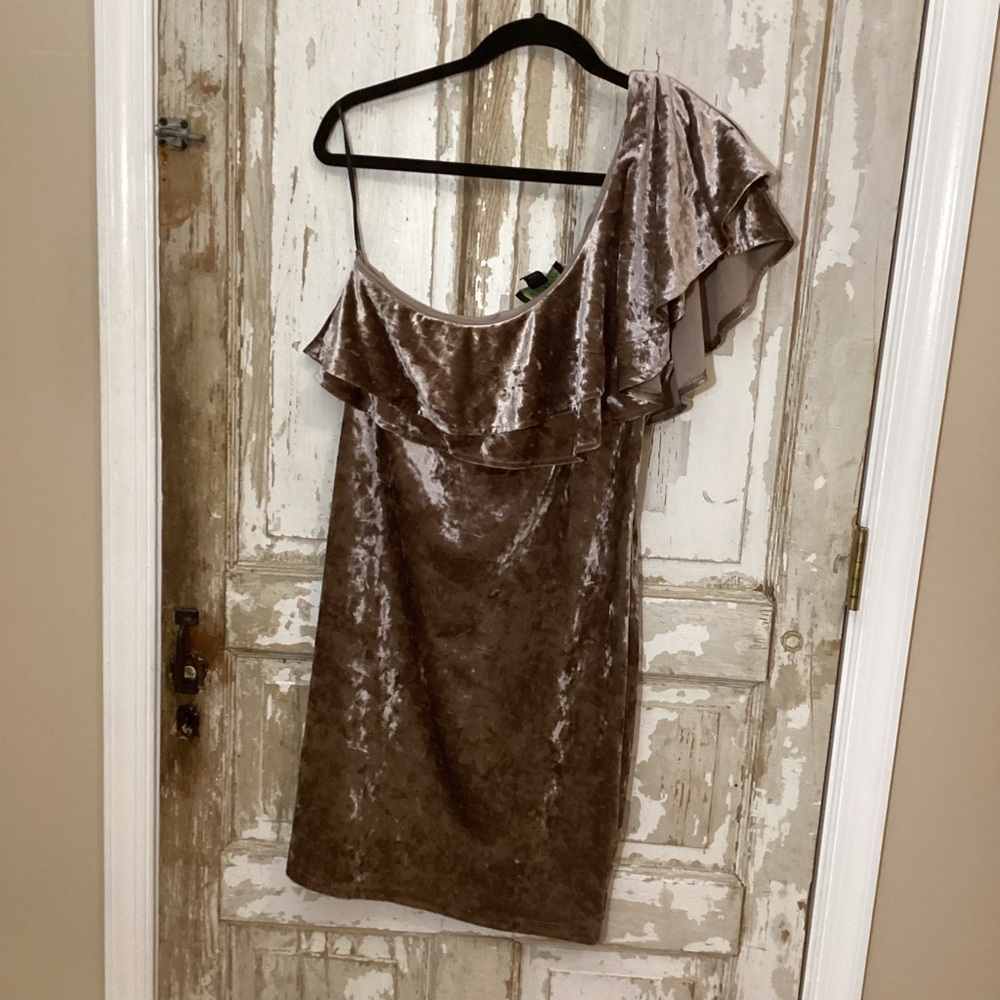 Forever 21 Stretch Velvet/Velour One Shoulder Dress size 2X Dusty Rose/Taupe
